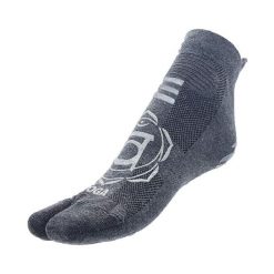 Skarpety techniczne Yoga jednopalcowe dla dorosłych, szary/srebrny. Szare skarpety męskie R-EVENGE, bez wzorów, z bawełny. Za 125.89 zł.