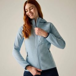 Bluza Polarowa Damska Z Kapturem Newhill. Niebieskie bluzy damskie Regatta, na zimę, xl, bez wzorów, z dzianiny, bez ramiączek, z kapturem. Za 215.99 zł.