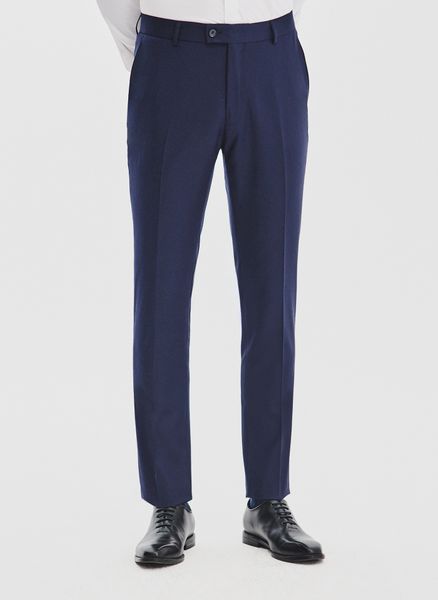 PAKO LORENTE – Granatowe spodnie garniturowe z wełną. Eleganckie spodnie męskie Pako Lorente, bez wzorów, z poliesteru, biznesowe. Za 549.99 zł.