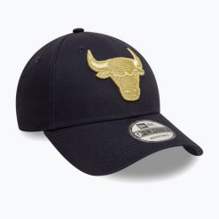 Czapka z daszkiem New Era Metallic 9Forty Bulls. Niebieskie czapki damskie New Era, na zimę, bez wzorów. Za 119.99 zł.
