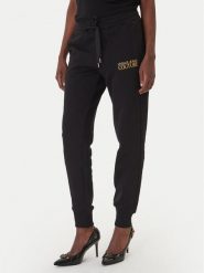 Versace Jeans Couture Spodnie dresowe 80HAAT01 CF01T Czarny Regular Fit. Czarne spodnie dresowe damskie Versace Jeans Couture, bez wzorów, z bawełny. Za 899.99 zł.