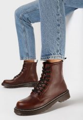 Brązowe Botki Workery z Sznurowaniem Eroania. Brązowe botki damskie Born2be, bez wzorów, bez obcasa, na płaskiej podeszwie, bez zapięcia. Za 139.99 zł.