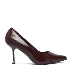 Szpilki MEXX. Czerwone szpilki damskie Mexx, bez wzorów, bez obcasa, na szpilce, bez zapięcia. Za 329.99 zł.