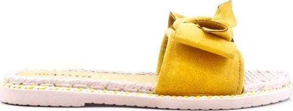 BELLO STAR Klapki zamszowe z kokardą żółte-37. Żółte klapki damskie BELLO STAR, bez wzorów, z zamszu, retro, bez obcasa, bez zapięcia. Za 61.80 zł.