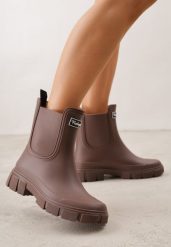 Brązowe Kalosze Typu Sztyblety z Antypoślizgową Podeszwą Volenne. Brązowe kalosze damskie Renee, bez wzorów, z jeansu, bez zapięcia. Za 79.99 zł.