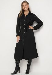 Czarna Koszulowa Sukienka z Eleganckimi Guzikami i Wiązanym Paskiem w Talii Kortella. Czarne sukienki damskie Born2be, do pracy, l, bez wzorów, biznesowe, bez kołnierzyka, bez ramiączek, midi, koszulowe. Za 129.99 zł.