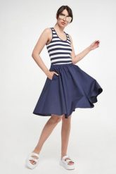 Sukienka mini TWINSET U&B. Sukienki damskie Twinset U&B, m, bez wzorów, bez kołnierzyka, bez ramiączek, mini. Za 889.00 zł.