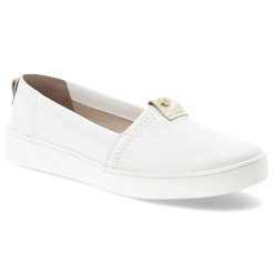 Białe Półbuty Armodo Stylowe Wsuwane Obuwie Damskie. Białe półbuty damskie Armodo, na lato, bez wzorów, ze skóry, eleganckie, bez obcasa, bez zapięcia. Za 249.00 zł.