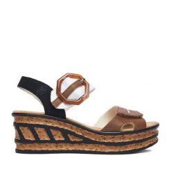 Sandały Rieker. Brązowe sandały damskie Rieker, bez wzorów, bez obcasa, na koturnie, bez zapięcia. Za 319.99 zł.