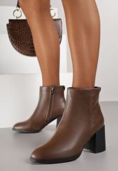 Brązowe Eleganckie Botki Vices na Słupku z Okrągłym Detalem przy Cholewce Widvire. Brązowe botki damskie Renee, bez wzorów, biznesowe, z okrągłym noskiem, bez obcasa, na obcasie, bez zapięcia. Za 109.99 zł.