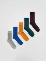 5 pack skarpet - bordowy. Czerwone skarpety męskie Reserved, bez wzorów. Za 59.99 zł.