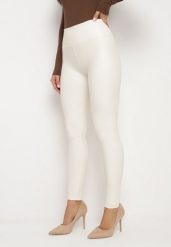Białe Legginsy z Ekoskóry z Wysokim Stanem i Polarem Labira. Białe legginsy damskie Born2be, z aplikacjami, z jeansu. Za 29.99 zł.