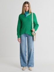 Sweter damski z wiskozy z dekoltem v-neck zielony Cyntiana 301. Zielone swetry nierozpinane damskie BIG STAR, l, bez wzorów, z bawełny, eleganckie, bez kołnierzyka, bez ramiączek. W wyprzedaży za 139.99 zł.