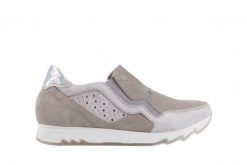 Półbuty Bayla-131 8405 Zinco, Beż, Skóra naturalna - 38. Szare obuwie sportowe damskie Bayla, bez wzorów, z nubiku, sportowe, bez obcasa, bez zapięcia. W wyprzedaży za 89.10 zł.
