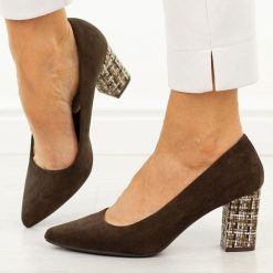 Czekoladowe mix czółenka damskie na słupku Sergio Leone Pb414. Brązowe czółenka damskie Sergio Leone, na jesień, bez wzorów, z jeansu, biznesowe, bez obcasa, na obcasie, bez zapięcia. Za 169.00 zł.