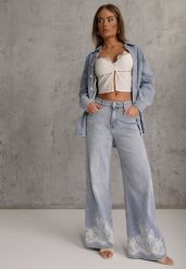 Niebieskie Jeansy Szerokie w Styku Boho z Ozdobnym Nadrukiem na Nogawkach Endippe. Niebieskie jeansy damskie Renee, z aplikacjami, z jeansu, boho. Za 119.99 zł.