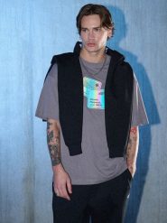 4F T-shirt loose z nadrukiem męski - szary S. Szare t-shirty męskie 4F, m, bez wzorów, z bawełny, bez kołnierzyka, bez ramiączek. Za 89.99 zł.