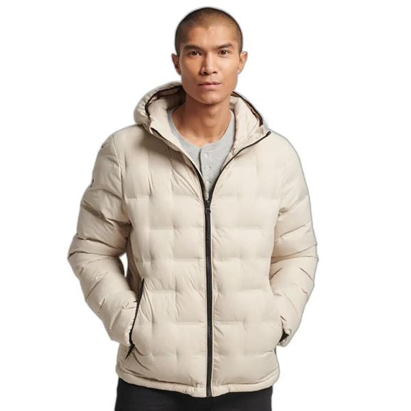 Krótka pikowana kurtka Superdry. Brązowe kurtki męskie Superdry, s, z aplikacjami, z poliesteru, klasyczne, z kapturem. Za 539.00 zł.