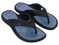 Buty klapki sportowe męskie japonki Rider Cape XVIII. Czarne klapki męskie Rider, bez wzorów, z materiału, bez zapięcia. Za 129.00 zł.
