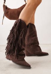 Brązowe Botki Typu Kowbojki na Obcasie z Wywiniętą Cholewką i Frędzlami Uemiris. Brązowe botki damskie Born2be, bez wzorów, z jeansu, bez obcasa, na obcasie, bez zapięcia. Za 169.99 zł.
