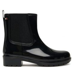 Kalosze Tommy Hilfiger. Czarne kalosze damskie Tommy Hilfiger, bez wzorów, bez zapięcia. Za 259.99 zł.