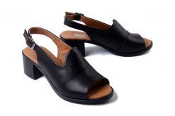 ARTIKER RELAKS 56C0875 czarny, sandały damskie. Czarne sandały damskie Artiker Relaks, bez wzorów, bez obcasa, na obcasie, bez zapięcia. Za 191.92 zł.