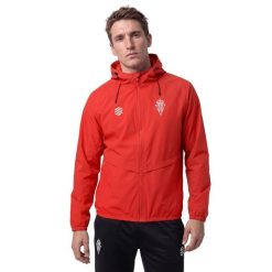 Męska piłkarska kurtka przeciwdeszczowa Siroko RSG Rain Jacket Player U. Czerwone kurtki męskie SIROKO, m, bez wzorów, z materiału, bez kaptura. Za 258.00 zł.