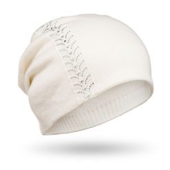 Czapka zimowa Peterson PTN HAT-03 biała. Białe czapki damskie Peterson, na zimę, z aplikacjami, eleganckie. Za 22.50 zł.