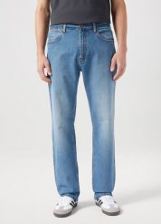WRANGLER MĘSKIE SPODNIE FRONTIER STRIDE 112350647 W16V018020. Jeansy męskie Wrangler, z jeansu. Za 219.99 zł.
