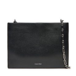 Torebka Calvin Klein. Czarne torebki do ręki damskie Calvin Klein, bez wzorów, bez dodatków. Za 309.99 zł.