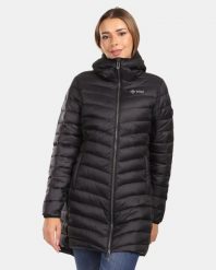 Damski płaszcz ocieplany Kilpi LEILA-W. Czarne płaszcze damskie Kilpi, na jesień, bez wzorów, z materiału, eleganckie, bez kołnierzyka, z kapturem. Za 370.41 zł.