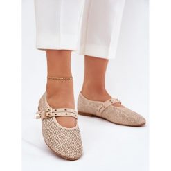 Baleriny Z Plecionką I Paskami Beżowe beżowy. Brązowe balerinki damskie bez wzorów, z materiału, eleganckie, bez obcasa, bez zapięcia. Za 139.80 zł.