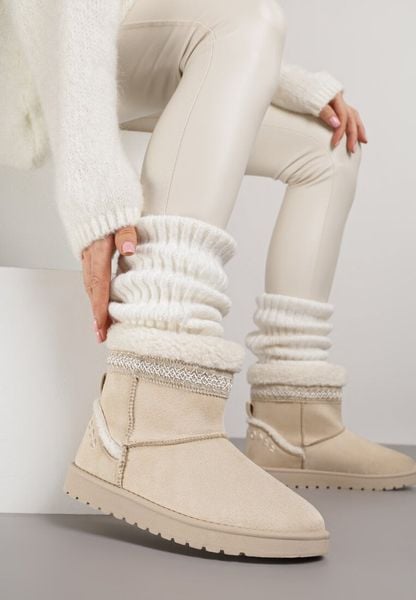 Beżowe Wsuwane Śniegowce Zdobione Futrem i Haftem Mevittia. Brązowe śniegowce damskie Born2be, z jeansu, bez zapięcia. Za 99.99 zł.