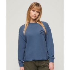 Bluza Essential. Niebieskie koszulki sportowe damskie Superdry, bez wzorów, bez ramiączek. W wyprzedaży za 221.70 zł.
