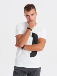 T-shirt męski bawełniany z nadrukiem - biały V1. Białe t-shirty męskie Ombre Clothing, m, bez wzorów, z bawełny, bez kołnierzyka, bez ramiączek. W wyprzedaży za 43.75 zł.