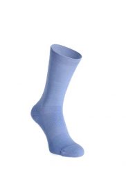 Skarpety rowerowe Mons Royale Atlas Merino Crew Sock. Fioletowe skarpety męskie Mons Royale, bez wzorów, z elastanu. Za 115.49 zł.