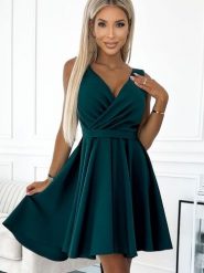 Sukienka Model Maya 478-3 Bottle Green - Numoco. Zielone sukienki damskie Numoco, l, bez wzorów, z elastanu, z asymetrycznym kołnierzem, plus size, bez ramiączek, asymetryczne. Za 472.54 zł.