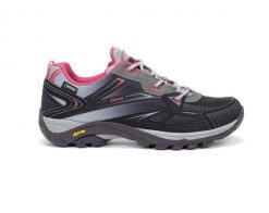 Buty turystyczne damskie Chiruca Aruba 03. Czarne obuwie trekkingowe damskie Chiruca, z gore-texu, bez zapięcia. Za 681.15 zł.