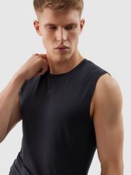 4F Tank top treningowy regular z materiału z recyklingu męski - głęboka czerń M. Czarne t-shirty męskie 4F, m, bez wzorów, z dzianiny, bez kołnierzyka, bez ramiączek. Za 39.99 zł.