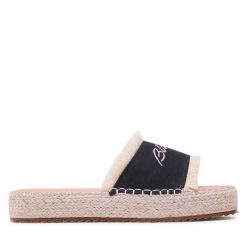 Klapki Blauer. Niebieskie klapki damskie Blauer, bez wzorów, bez obcasa, bez zapięcia. Za 214.99 zł.