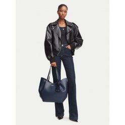 Torebka Guess. Niebieskie shopperki damskie Guess, z aplikacjami, bez dodatków. Za 714.99 zł.