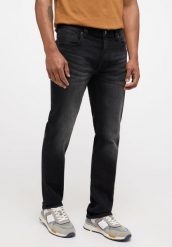 MĘSKIE SPODNIE JEANSOWE MUSTANG WAGHINGTON STRAIGHT DENIM BLACK 1014267 4000 883. Czarne spodnie materiałowe męskie Mustang, bez wzorów, z bawełny. Za 219.99 zł.