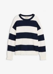 Sweter oversize z miękkiej mieszanki wiskozy. Białe swetry nierozpinane damskie bonprix, bez wzorów, z wiskozy, bez kołnierzyka, bez ramiączek. Za 129.99 zł.