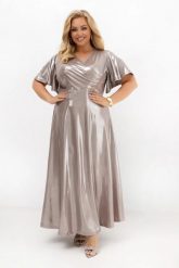 Sukienka maxi kopertowa Silver Glam z połyskiem na wesele, bal i eleganckie przyjęcia PLUS SIZE OVERSIZE LATO. Szare sukienki damskie Moda Size Plus Iwanek, na imprezę, na lato, l, bez wzorów, z elastanu, eleganckie, bez kołnierzyka, plus size, bez ramiączek, maxi, kopertowe. Za 379.90 zł.