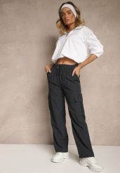 Granatowe Spodnie Cargo z Bawełną o Szerokim Kroju High Waist Mairiora. Niebieskie spodnie materiałowe damskie Renee, bez wzorów, z bawełny, z podwyższonym stanem. Za 39.99 zł.