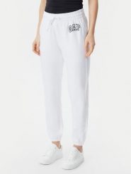 Gap Spodnie dresowe 889527-02 Biały Relaxed Fit. Białe spodnie dresowe damskie GAP, bez wzorów, z bawełny. Za 129.99 zł.