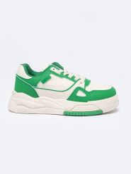 Sneakersy damskie ze skóry ekologicznej beżowo-zielone NN274671 801. Brązowe obuwie sportowe damskie BIG STAR, bez wzorów, z jeansu, bez zapięcia. Za 159.99 zł.