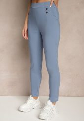 Niebieskie Spodnie z Wiskozą High Waist z Ozdobnymi Guzikami Redillia. Niebieskie spodnie materiałowe damskie Renee, bez wzorów, z jeansu, eleganckie, z podwyższonym stanem. Za 49.99 zł.