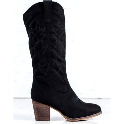 Abloom Kozaki Kowbojki czarne. Czarne kozaki damskie Abloom, bez wzorów, ze skóry ekologicznej, bez obcasa, bez zapięcia. Za 129.00 zł.