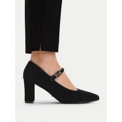 Czółenka MEXX. Czarne czółenka damskie Mexx, bez wzorów, bez obcasa, bez zapięcia. Za 349.99 zł.